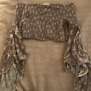 Light purple flower bell sleeve hippie 60s flowing sleeve crop top